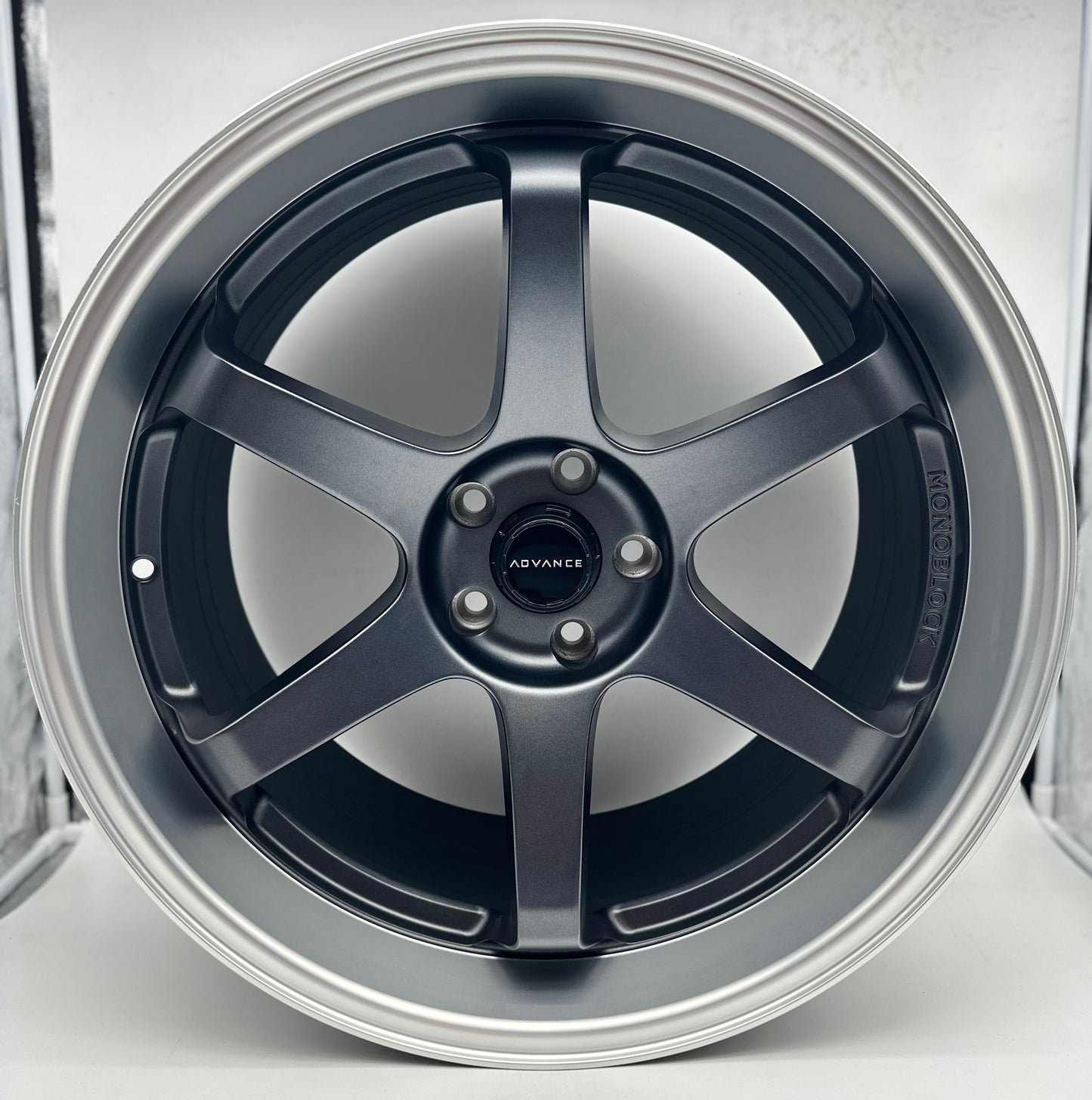 Felgentisch Nismo Style 20"
