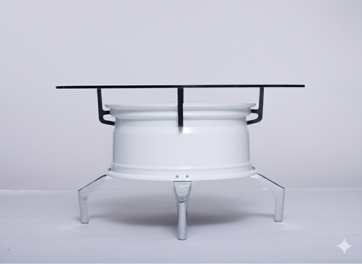 Felgentisch aus weißer Alufelge mit 70-cm Glasplatte und silbernen Metallfüßen