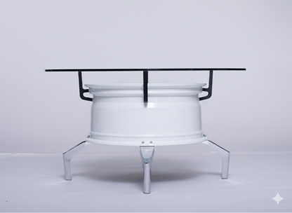 Felgentisch aus weißer Alufelge mit 70-cm Glasplatte und silbernen Metallfüßen